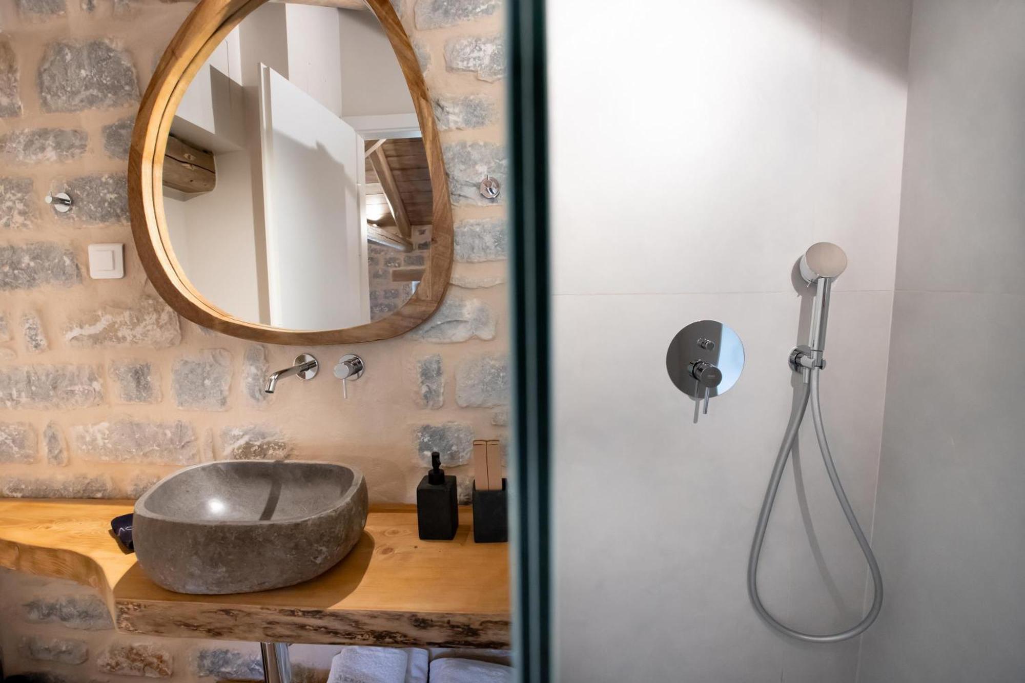 Akrolithi Guesthouse Karavostasi  Ngoại thất bức ảnh