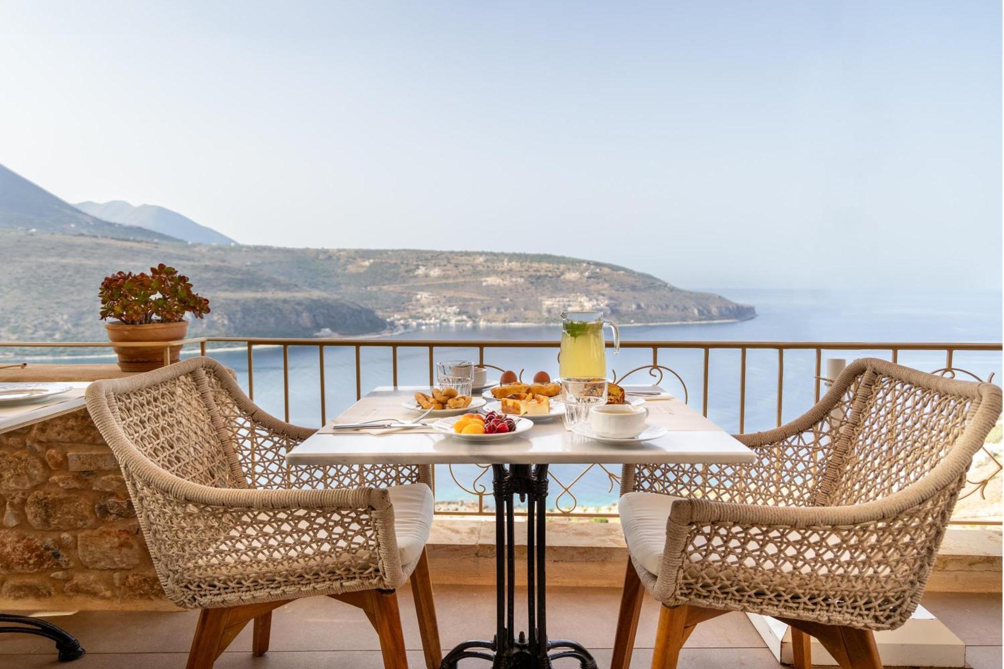 Akrolithi Guesthouse Karavostasi  Ngoại thất bức ảnh